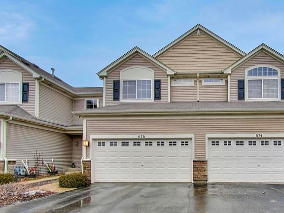 2nd image of 676 S Jade Ln #676
