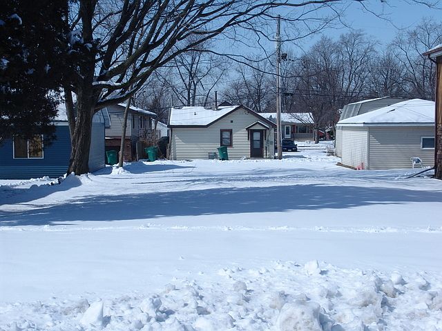 1st image of 713 S Margaret St