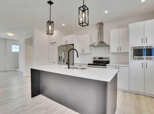 229 S Point Park SW, Airdrie, AB T4B5G8