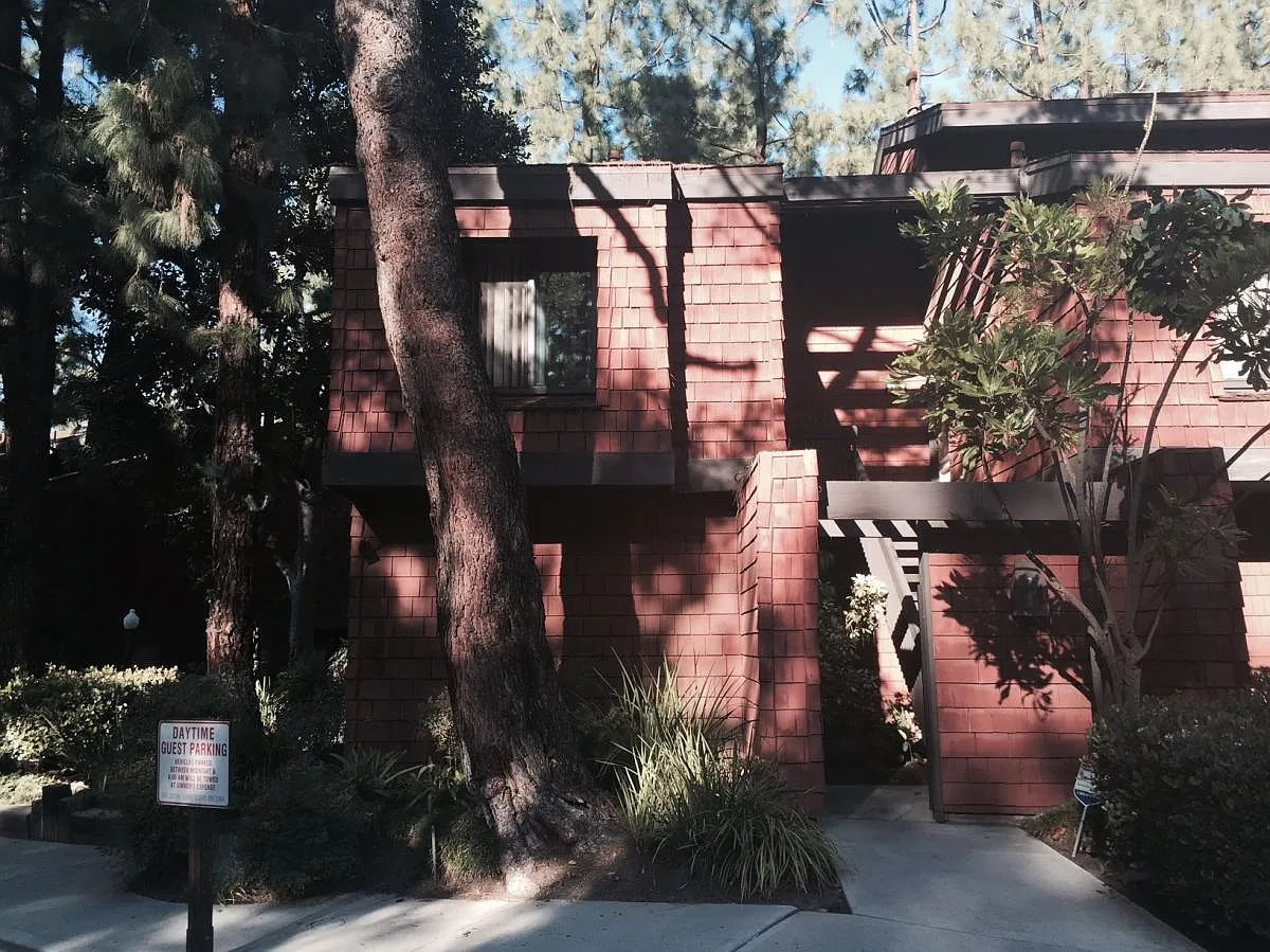 Building Photo - 314 S Prospectors Rd #17