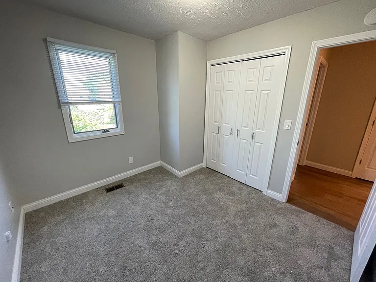 108 Carmae St — Photo 12