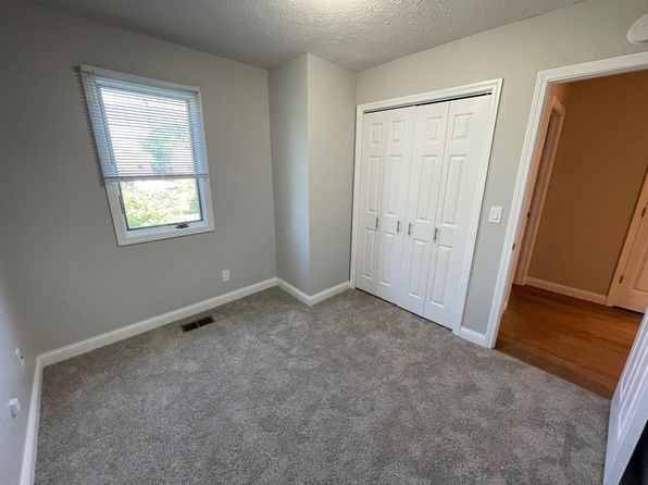 108 Carmae St, 108 Carmae St APT A, Normal, IL 61761