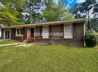 2560 Foxlair Trl, Atlanta, GA 30349