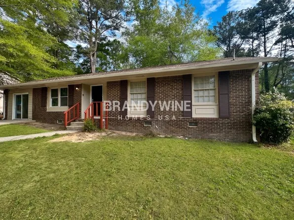 2560 Foxlair Trl, Atlanta, GA 30349