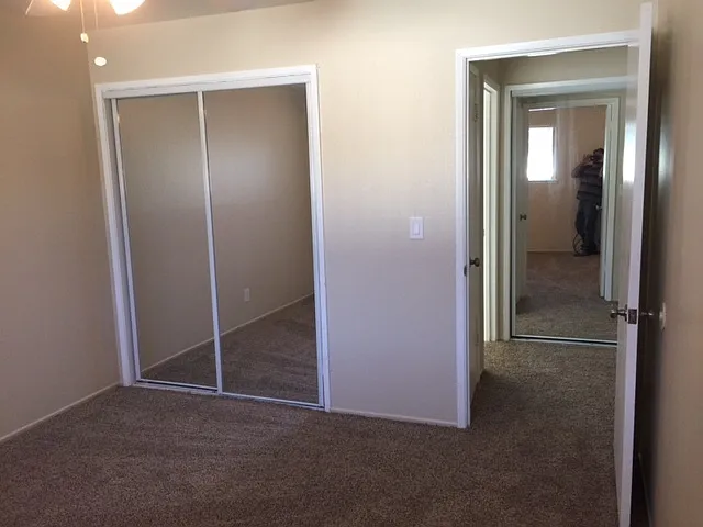 Middlefield Apartments — Photo 7