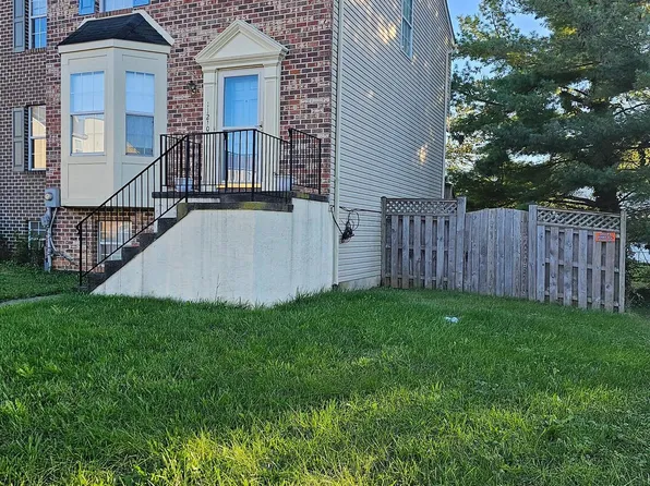 11210 Cristins Cir, Hagerstown, MD 21742