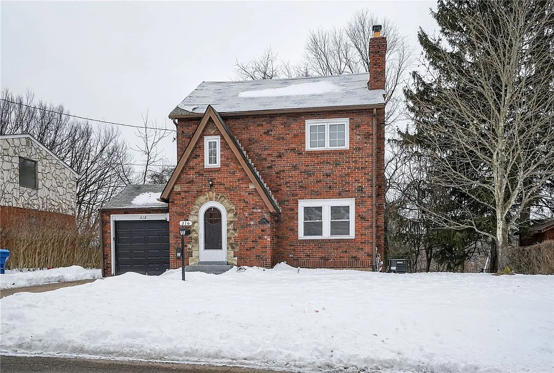 316 Highland Rd photo 1