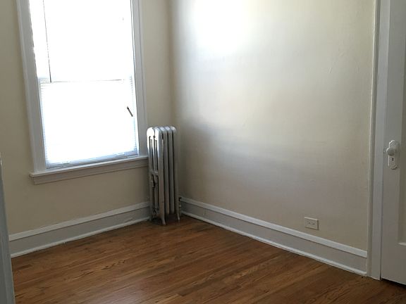 5th image of 5138 N Lockwood Ave #2