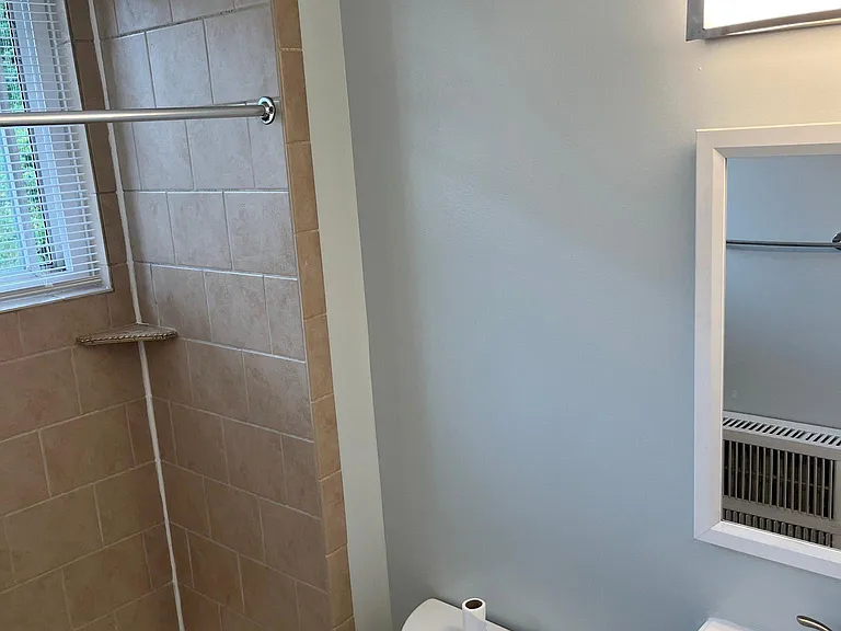 206 Webster St NE — Photo 9