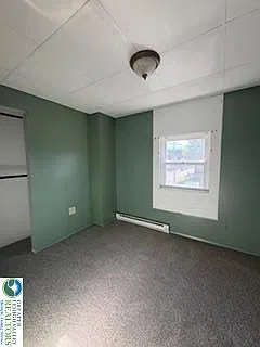3 bed, 1.0 bath, 986 sqft, $1,400 — Photo 2