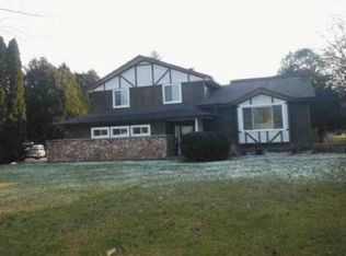 2938 Lauria Rd, Kawkawlin, MI 48631