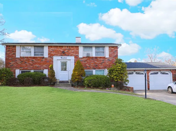 19 University Heights Drive, Stony Brook, NY 11790