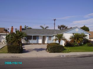 8221 Friesland Dr, Huntington Beach, CA 92647