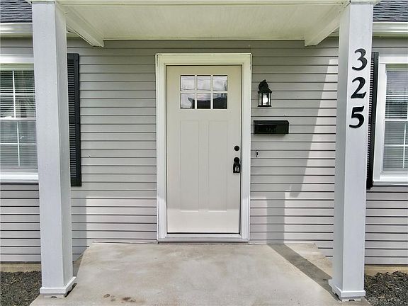 5th image of 325 Armand Dr