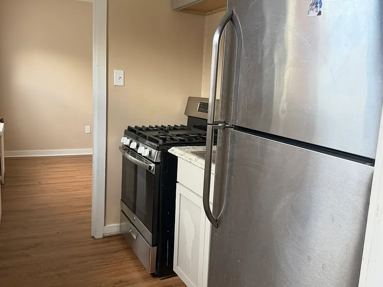 1123-1127 Chestnut St #1 — Photo 3