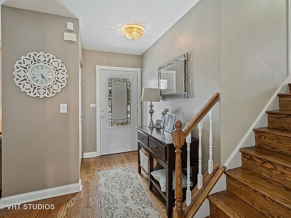 2nd image of 2135 Peachtree Ln