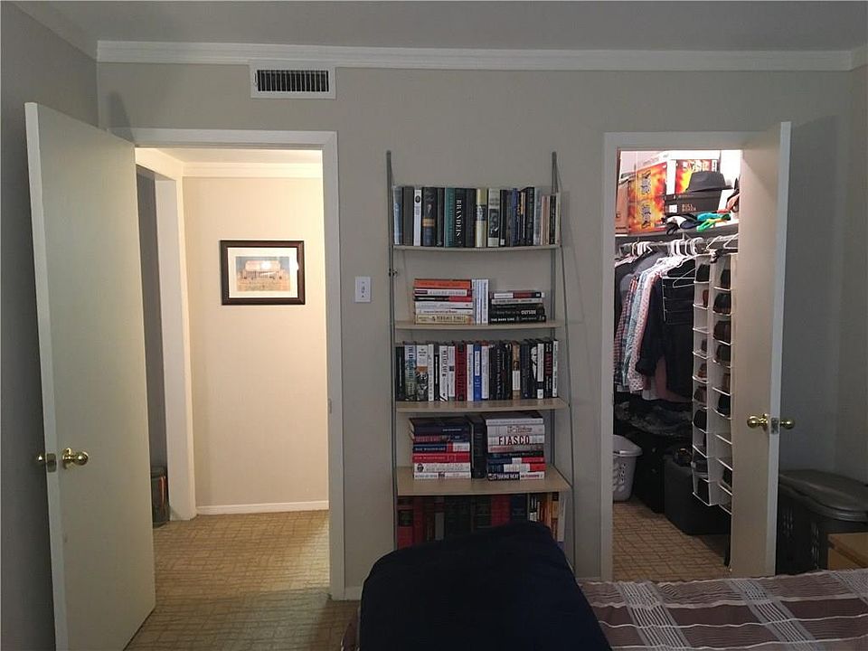 2nd image of 5808 Oram St APT 202