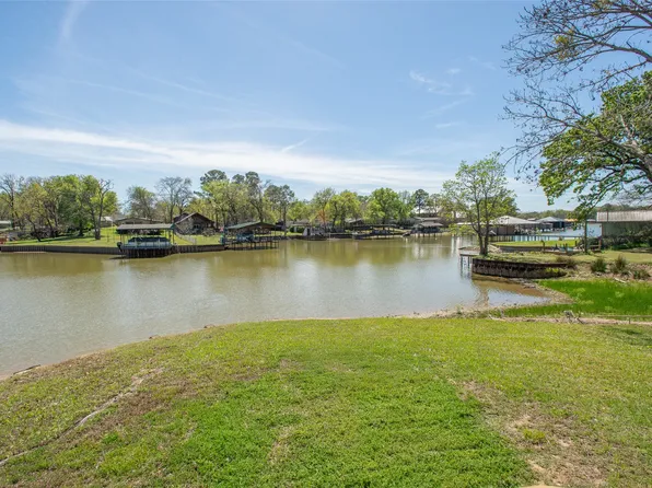 117 Joy Ln, Gun Barrel City, TX 75156