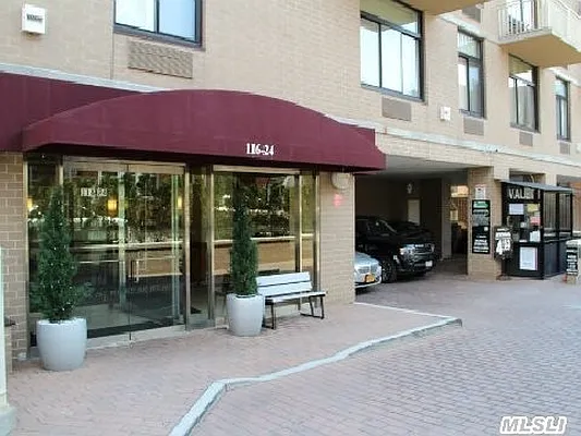 Rented by Prime Realty | media 23