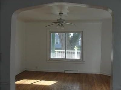5th image of 1045 Maplewood Ave