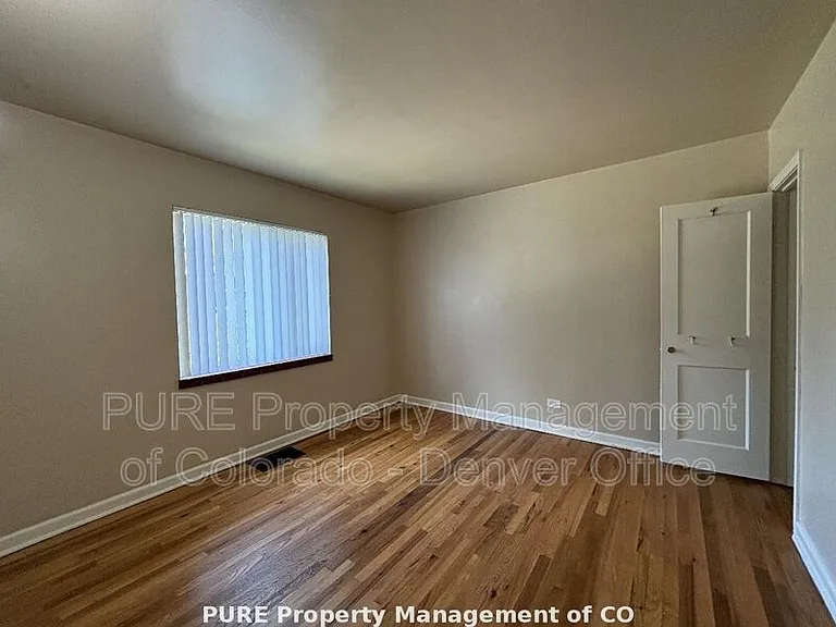772 N Forest St — Photo 9