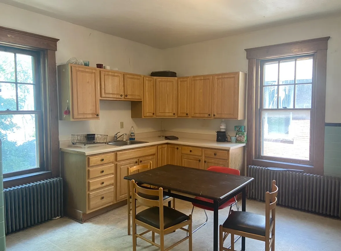 3 bed, 1200 sqft, $475 — Photo 4
