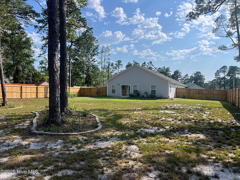 2nd image of 961 Pine Needles Rd