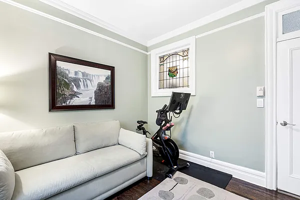 Sold by Compass | media 9