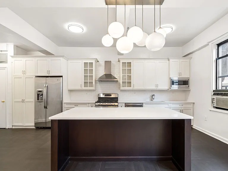 220 Madison Ave #14K — Photo 3