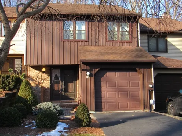 16 Heritage Ct, Morris Plains, NJ 07950