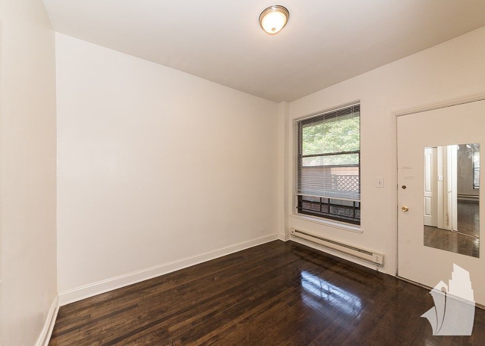 1st image of 3839-45 N Greenview Ave #3841-3W