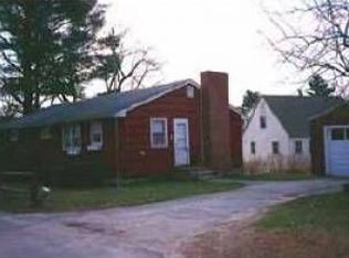 3 Prospect St, Raymond, NH 03077