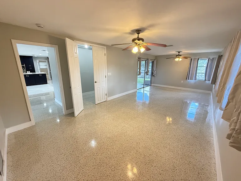 1634 Sheffield Dr — Photo 18