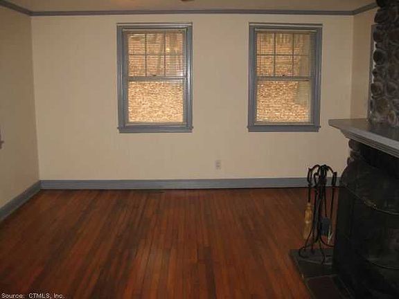 2nd image of 899 Litchfield Tpke