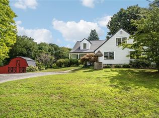 211 Butlertown Rd, Waterford, CT 06385