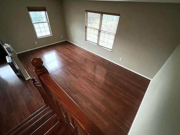 4th image of 3456 Burbank Dr