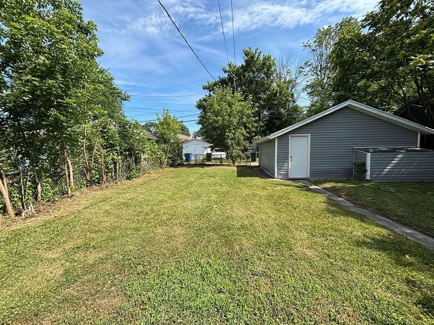 **Available Now** 229 Bellaire Ave 2BR/1BA (Dayton) — Photo 4