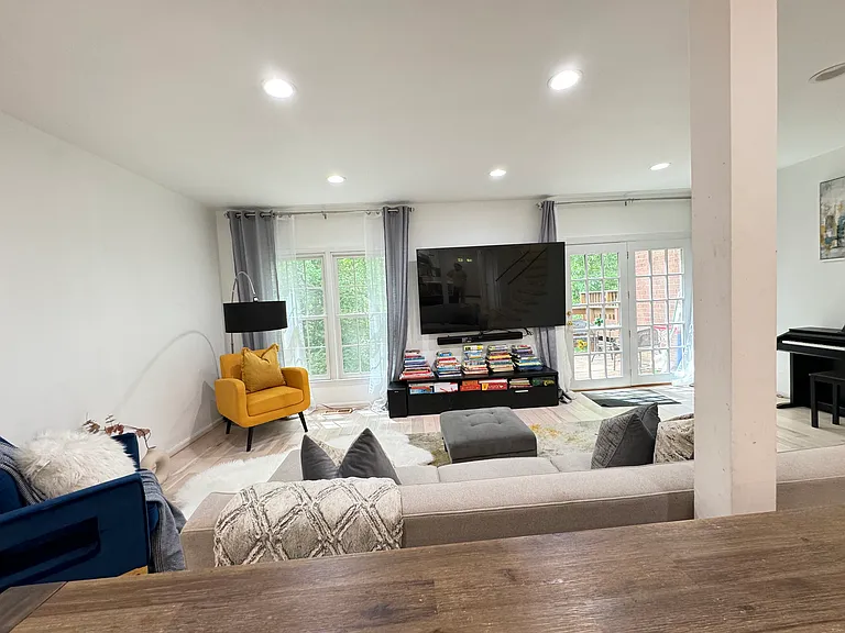 9609 Masterworks Dr — Photo 4