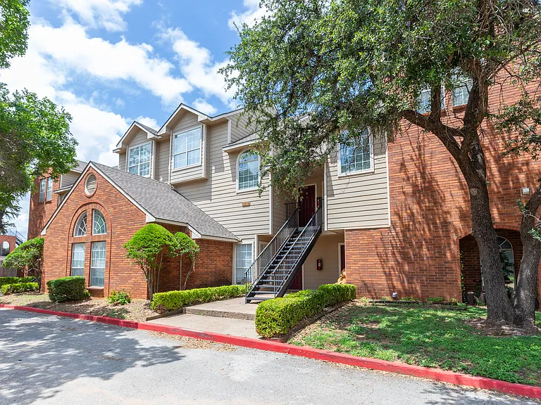1310 Westheimer Rd #210 — Photo 37