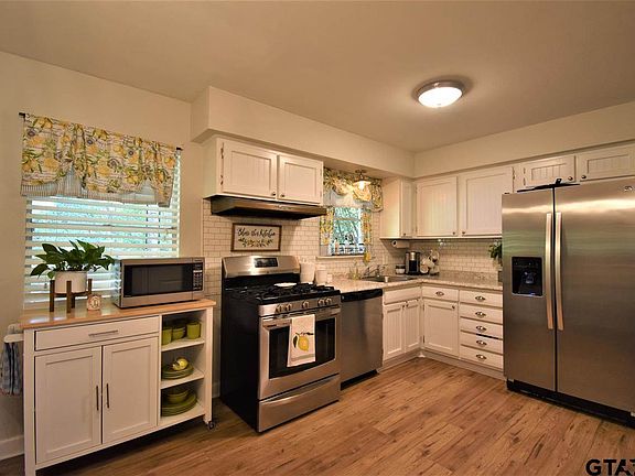 4th image of 3106 S Donnybrook Ave