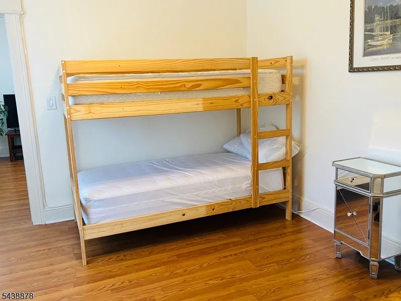 1 bed, 1.0 bath, $1,925 — Photo 4