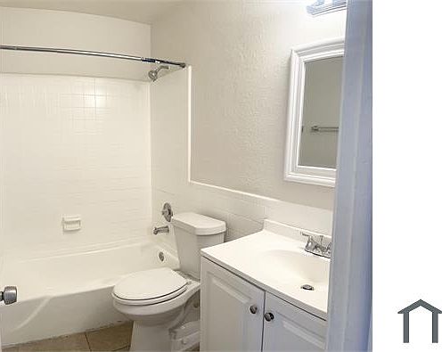 4th image of 1500 W Blue Heron Blvd APT 3