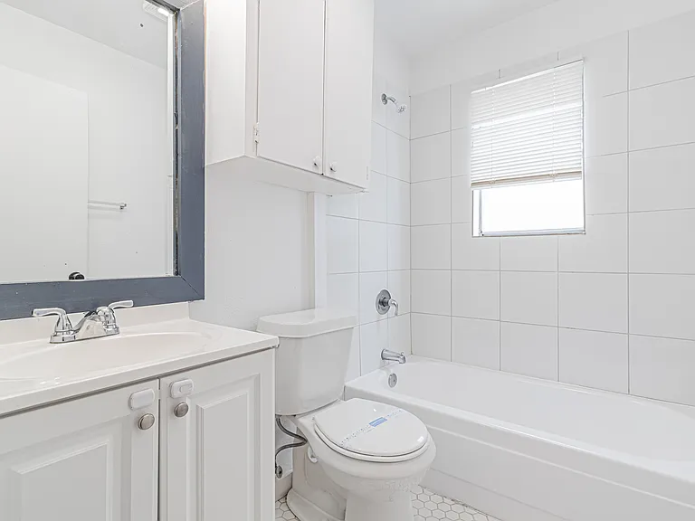 221 E Craig Pl #1 — Photo 13