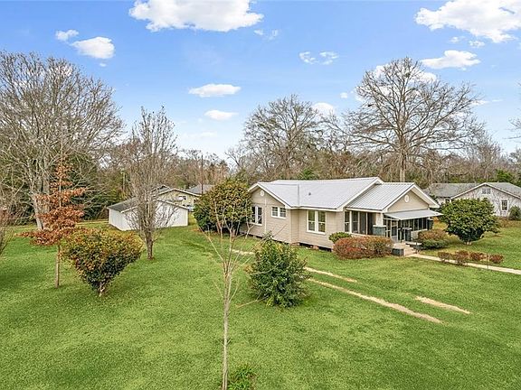 2nd image of 529 Avenue G