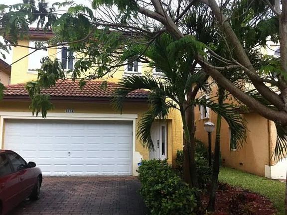 2nd image of 1094 NE 41st Ave