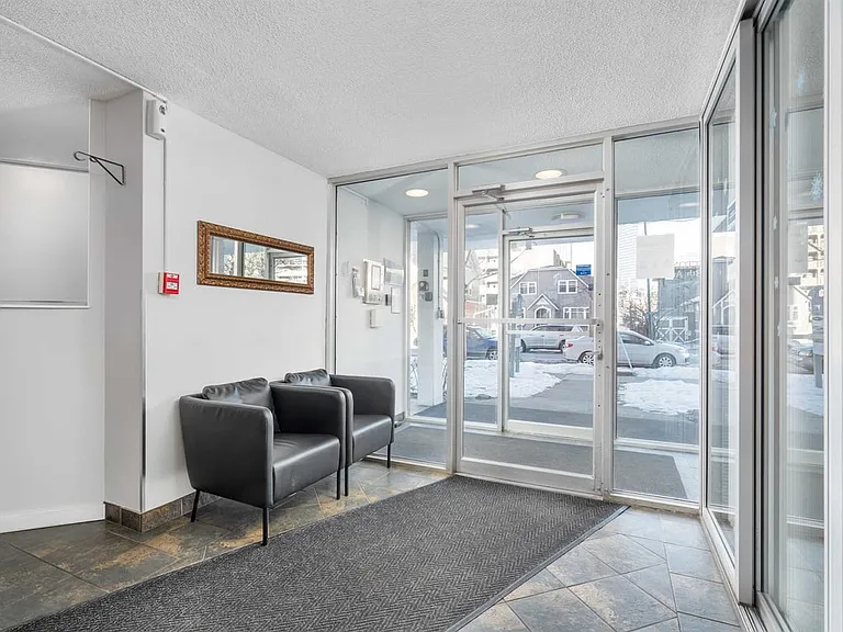 813 13th Ave SW — Photo 19