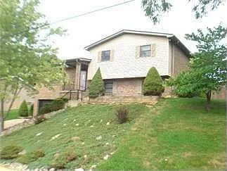 109 Schwartz St photo 1