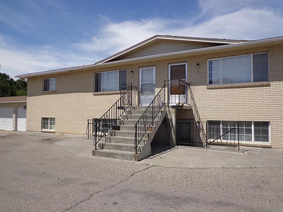 1st image of 615 Hansen Ave APT 2