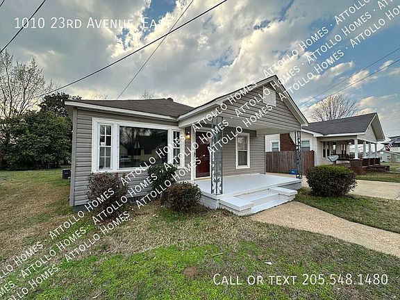 2nd image of 1010 23rd Ave E