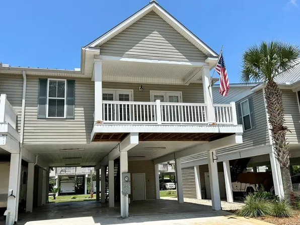 205 5th St #C, Carrabelle, FL 32322